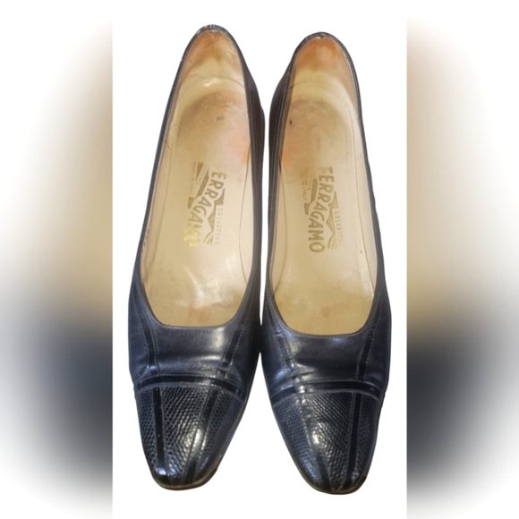 Salvatore Ferragamo Made in Italy Leather Reptile Women's Pump Sz 9AA - Picture 1 of 8